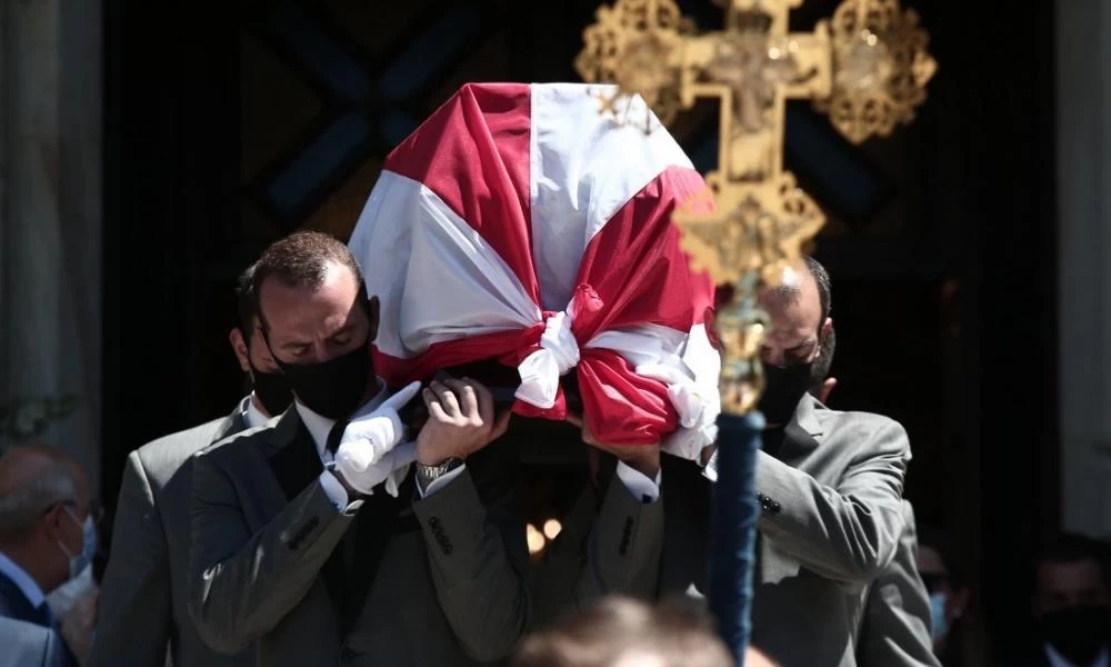 Το στερνό αντίο στον Σάββα Θεοδωρίδη - Παρόντες και οι Πλατινί, Τσέφεριν